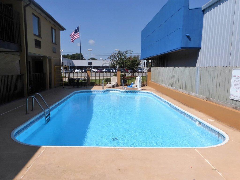 Red Roof Inn Muscle Shoals Exterior foto